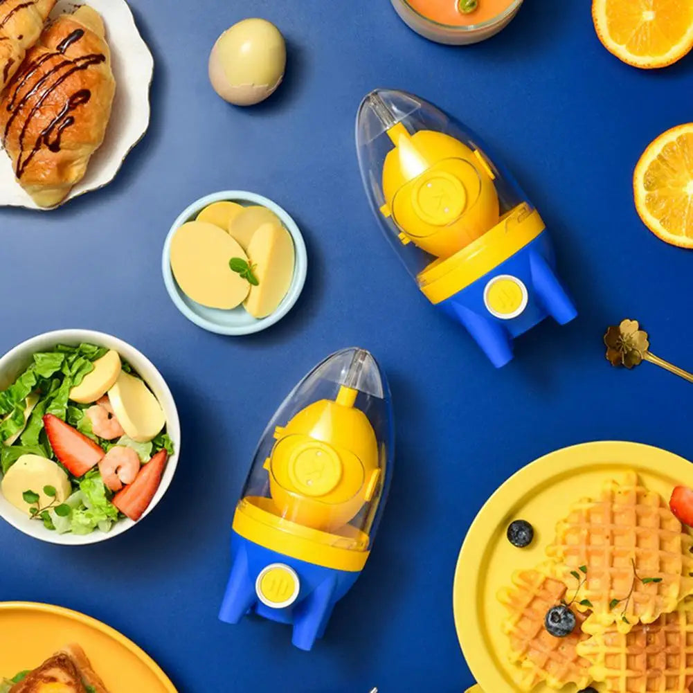 Hand-Powered Golden Egg Mixer – Blend Egg Yolk & White Without Breaking the Shell