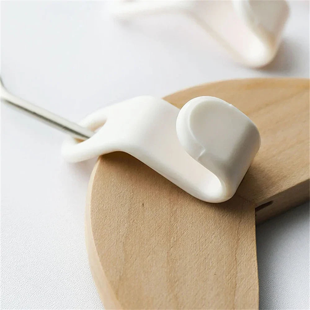 Space-Saving Cascading Wardrobe Connector Hooks